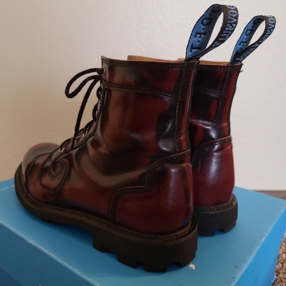 John Fluevog Burgundy Rub Off Derby Swirl EUC - Picture 5 of 14